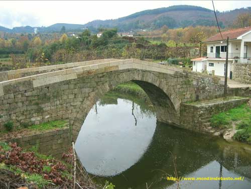 carnets et photos de voyage portugal - mondim - ancien pont