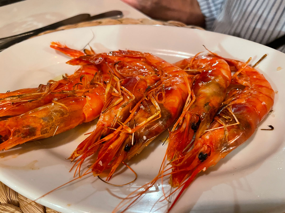 Carnets et photos de voyage Minorque - Mahon : Es Castell - restaurant Pintarroja : les crevettes rouges